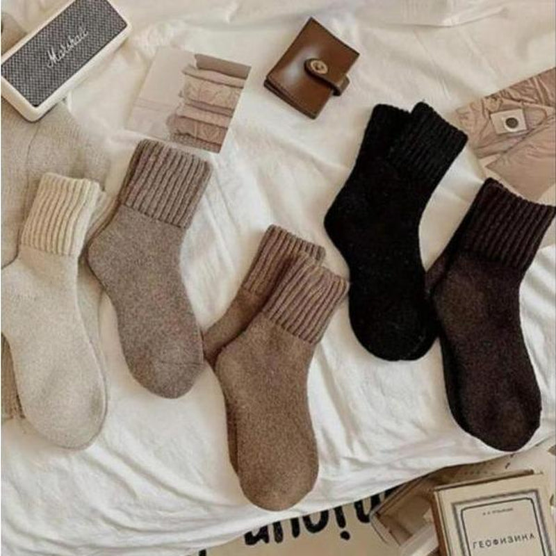 Women'S Casual Soft Comfy Warm Socks for Fall & Winter Solid Mid-Calf Socks for Daily Wear 5 Pairs Pack Machine Washable Polyester Knitting Basic Minimalist Outfit